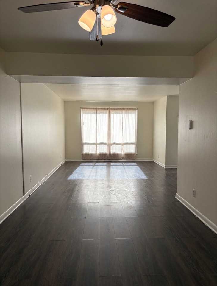 Spacious 3 Bedroom Townhome Available Now – Great Location! - Photo 3 of 20