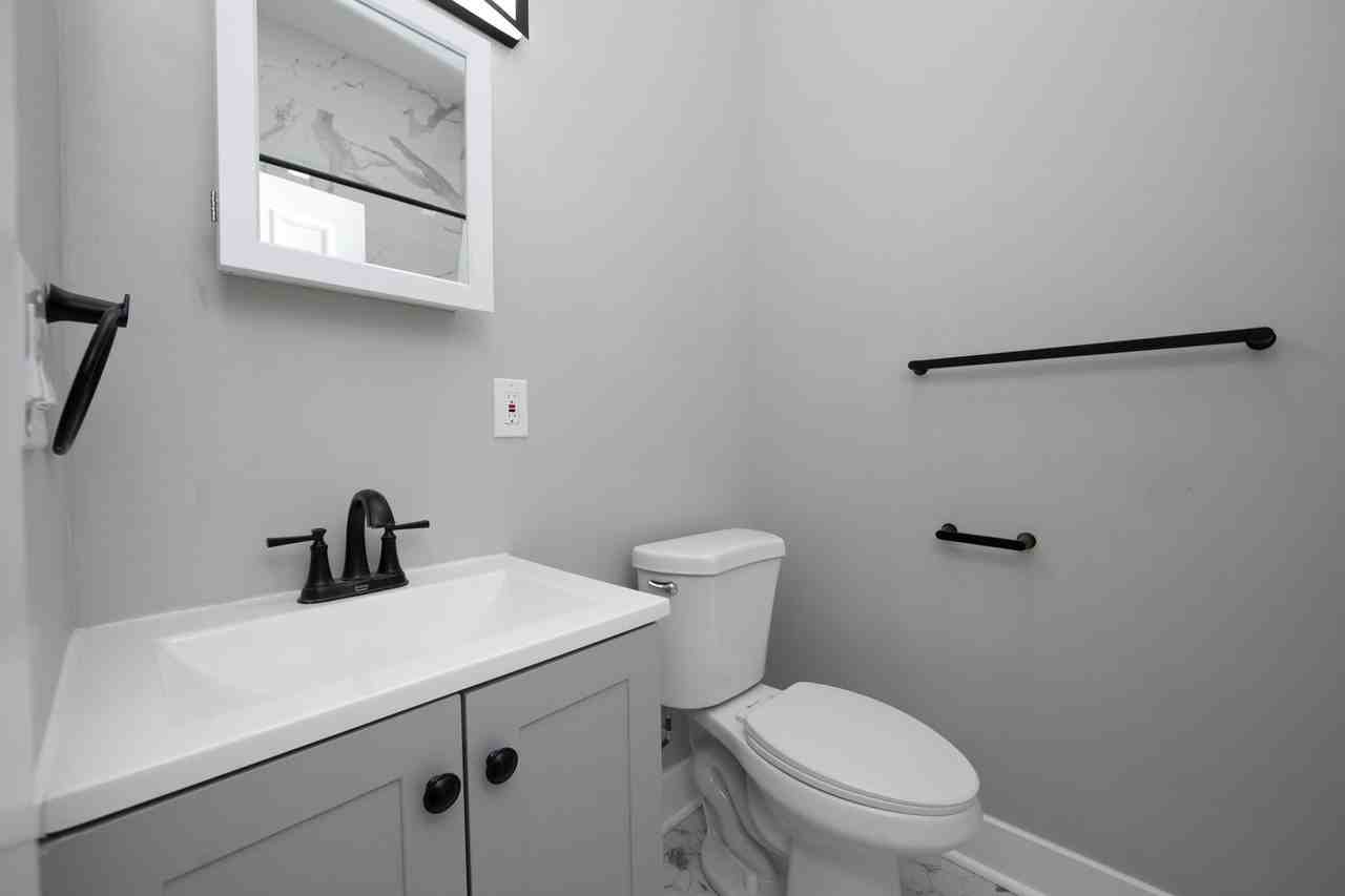 436 436 - 438 Broadway - #3 - Photo 4 of 7
