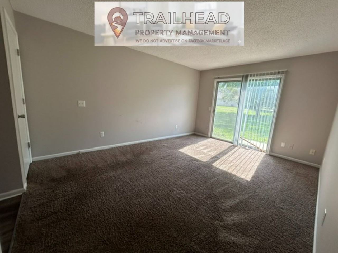 1323 Laurel St - Photo 7 of 28