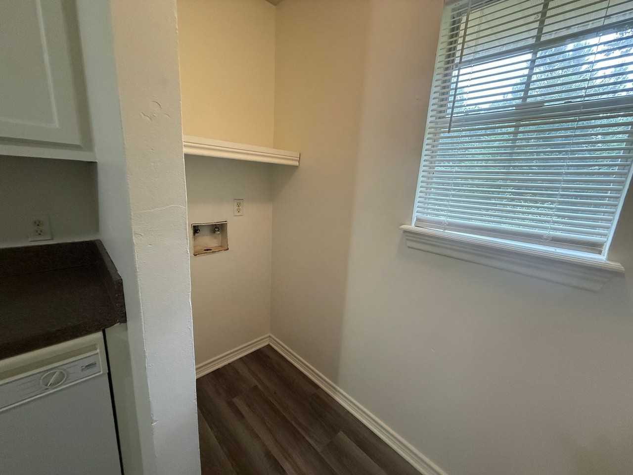10473 Westridge St - Photo 6 of 16