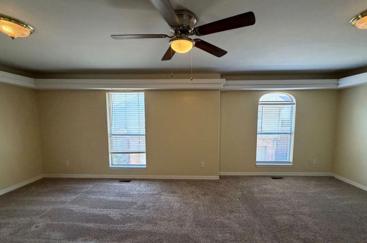 3811 N Asbury Ave #B - Photo 2 of 15