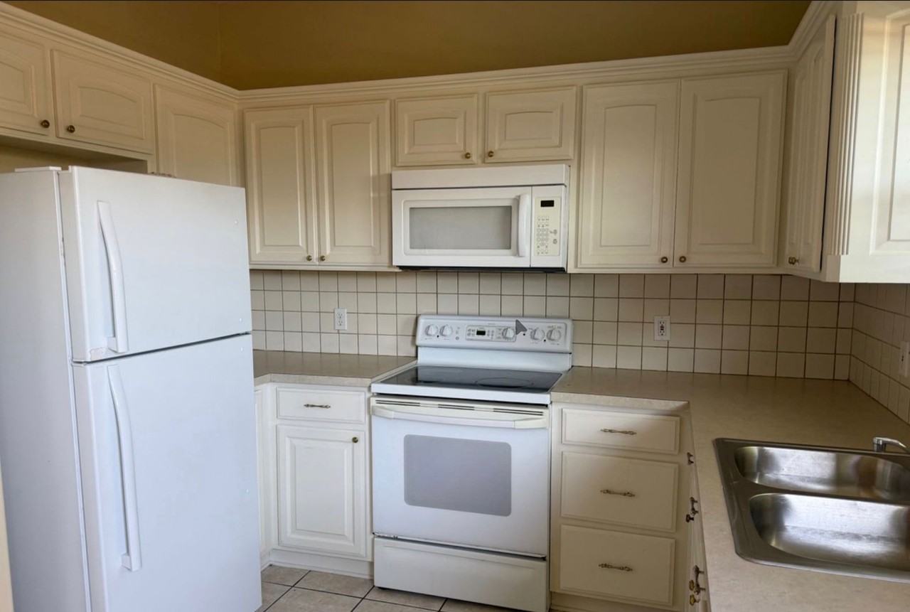 3811 N Asbury Ave #B - Photo 3 of 15