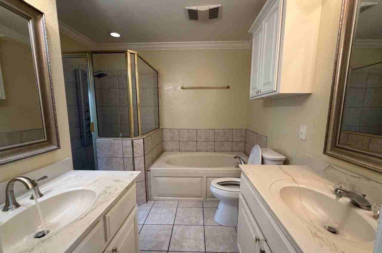 3811 N Asbury Ave #B - Photo 5 of 15
