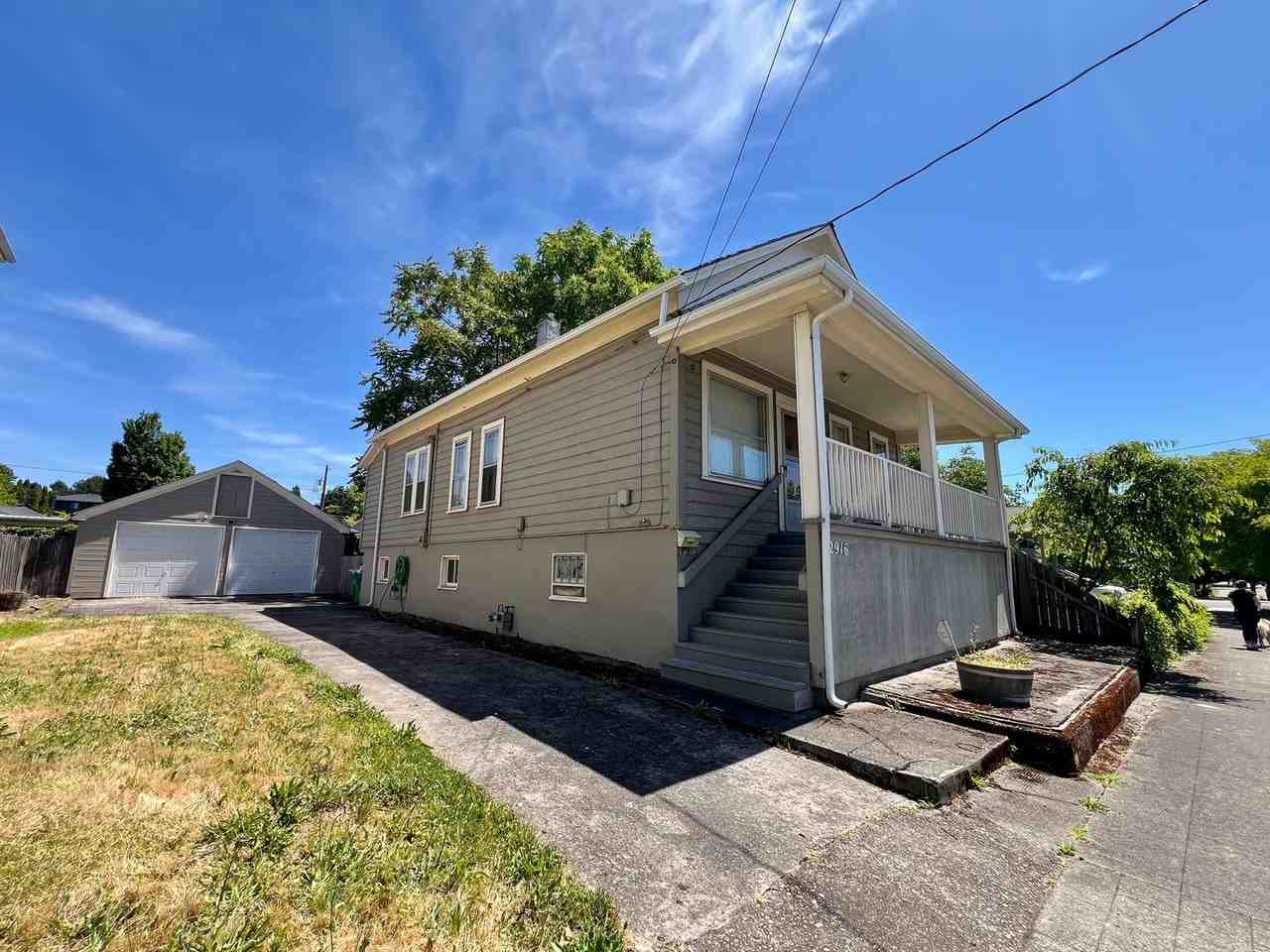 2916 Se 17th Ave - Photo 2 of 23