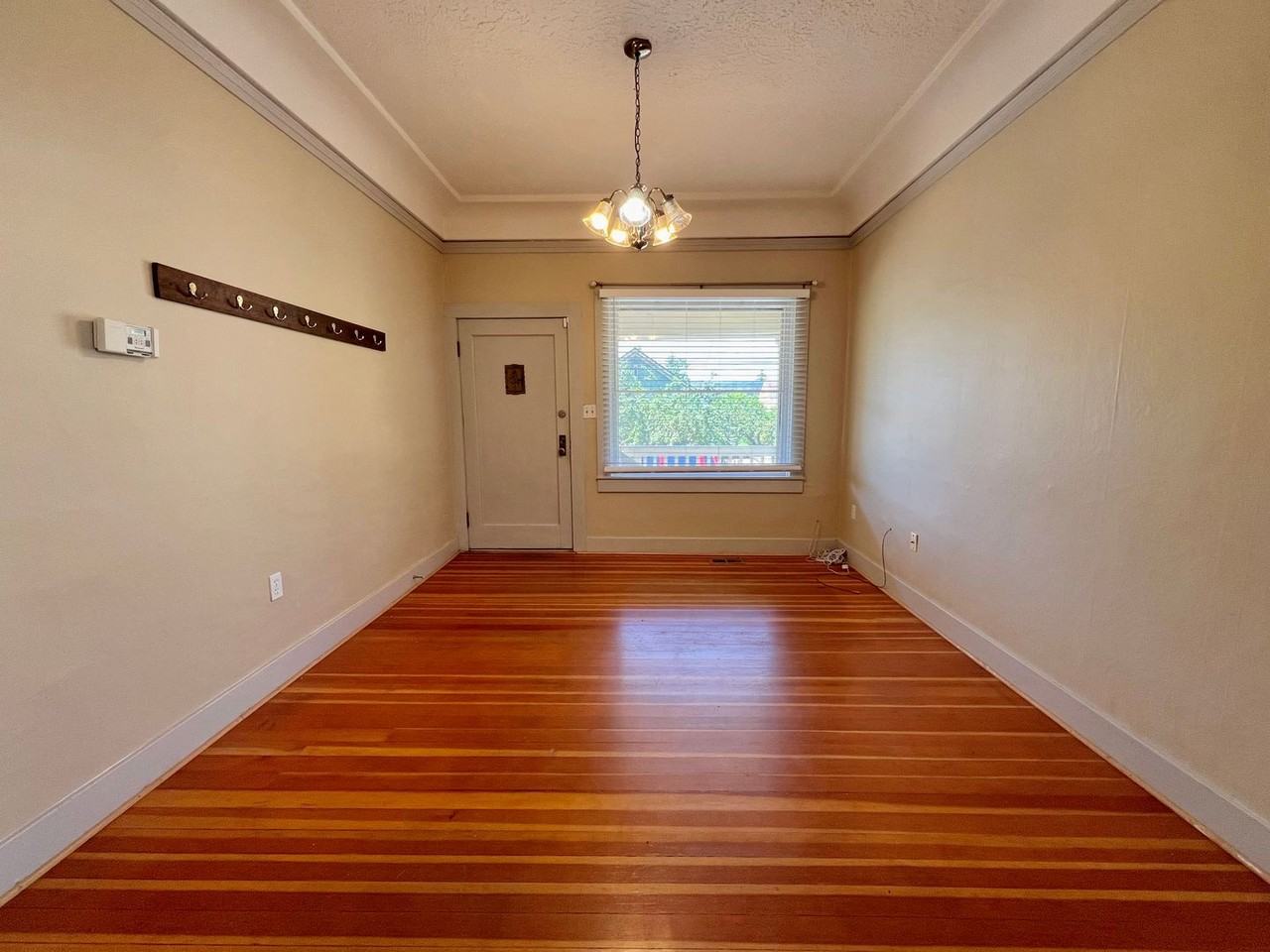 2916 Se 17th Ave - Photo 4 of 23