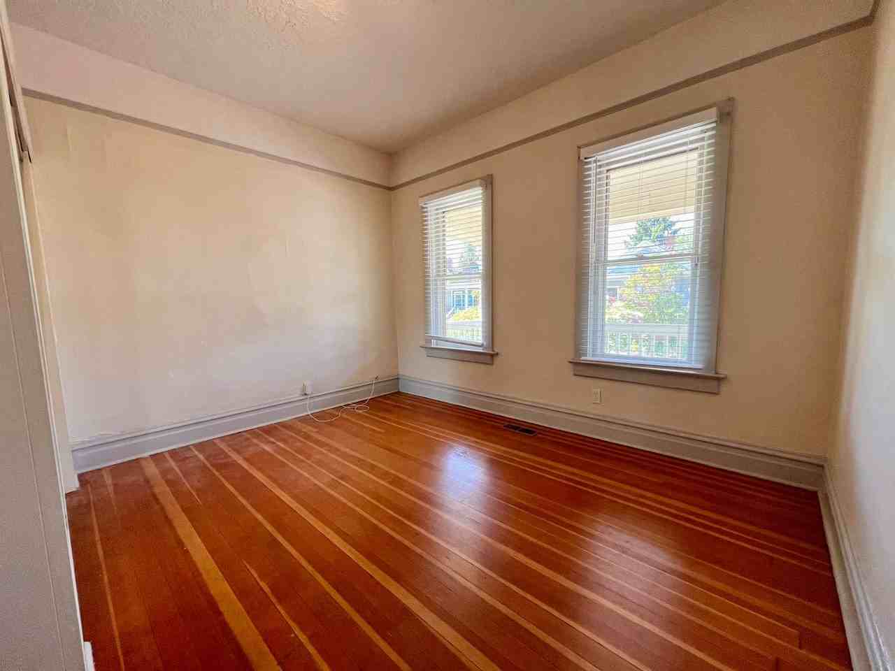 2916 Se 17th Ave - Photo 7 of 23