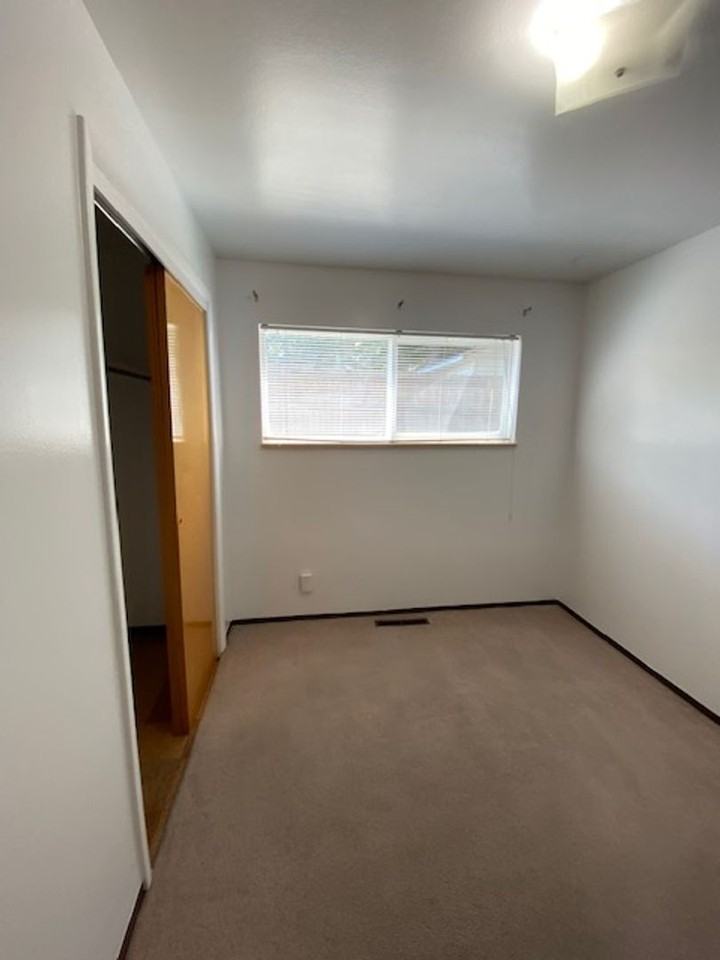 525 Brookside Pl #1 - Photo 7 of 7