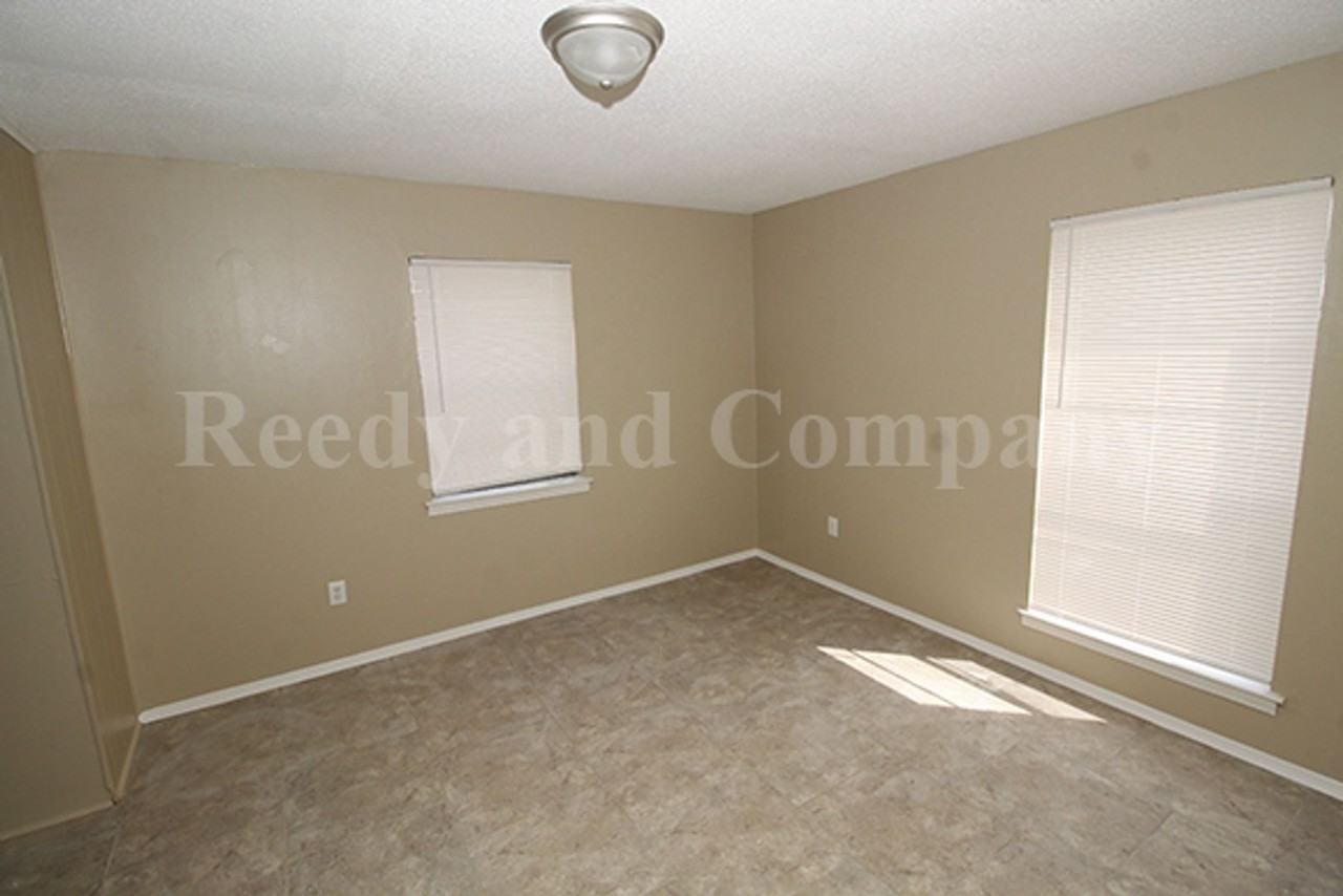 1841 S Perkins Rd - Photo 5 of 18