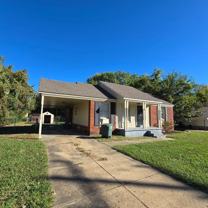 344 E Shelby Dr - Photo 1 of 1