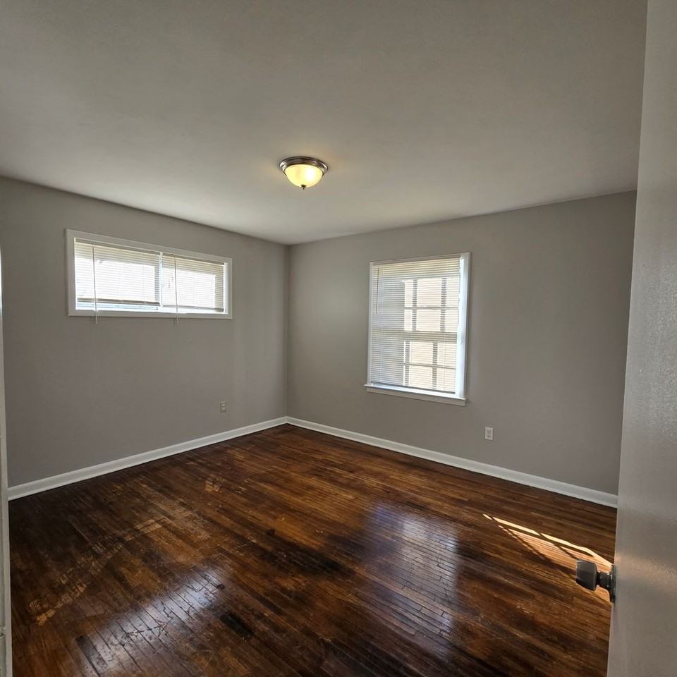 344 E Shelby Dr - Photo 7 of 11