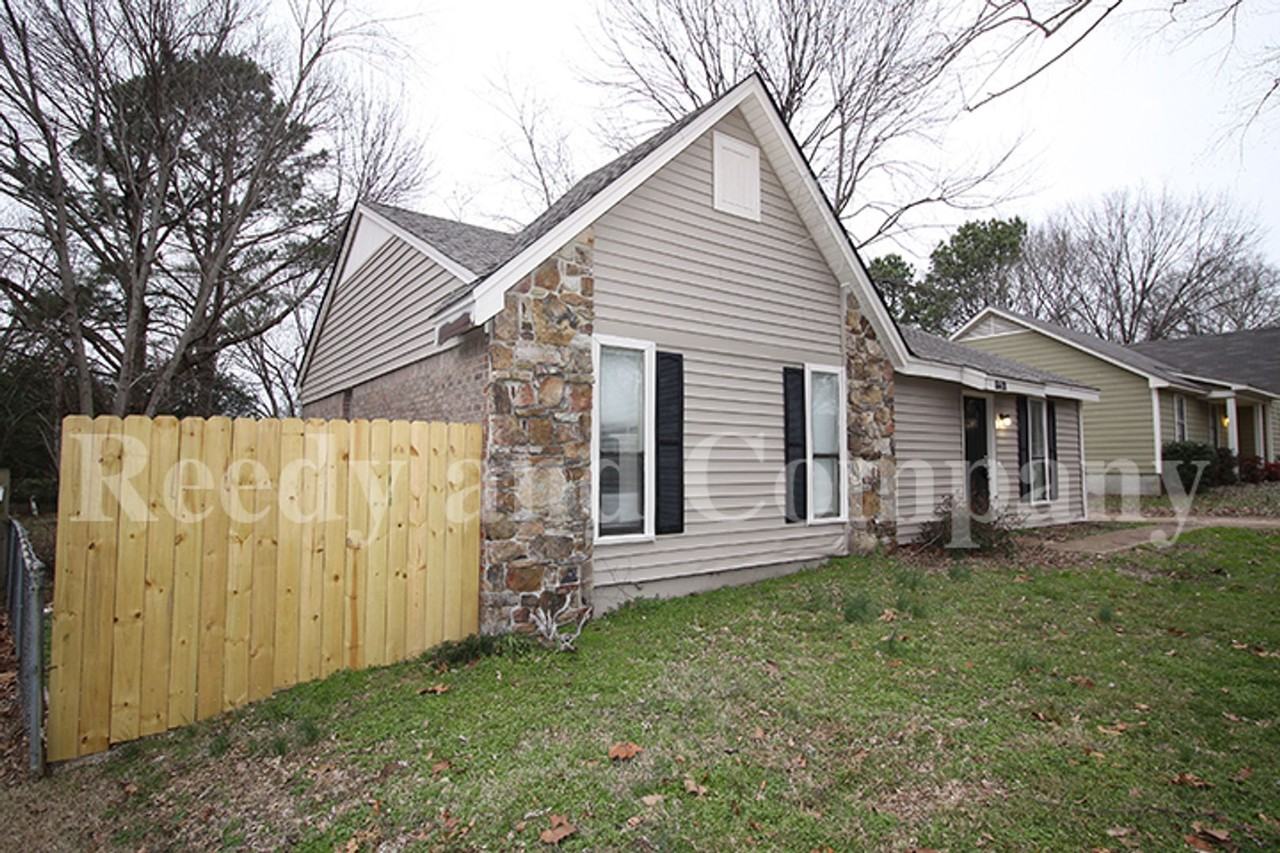 8401 Old Forge Rd - Photo 2 of 17