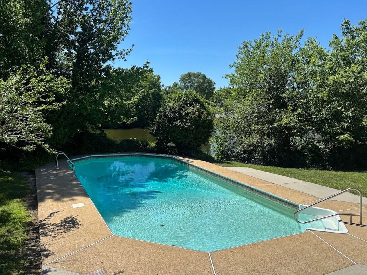 4559 Revere Dr - Photo 3 of 6