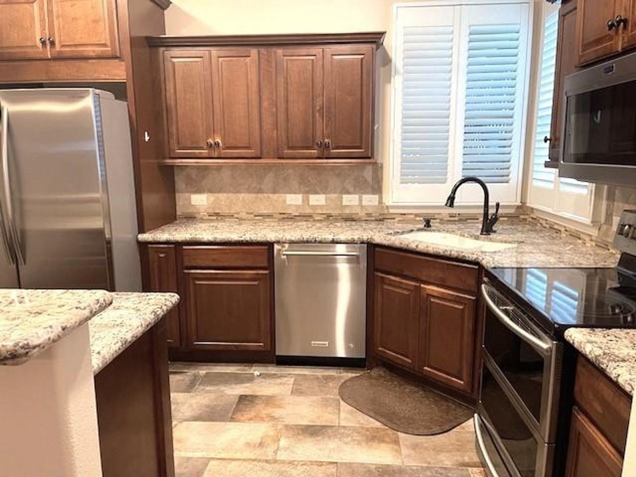 14156 Shadow Bay Dr - Photo 4 of 23