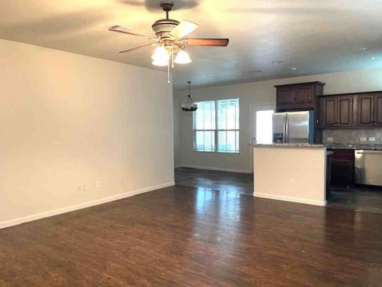 14156 Shadow Bay Dr - Photo 7 of 23