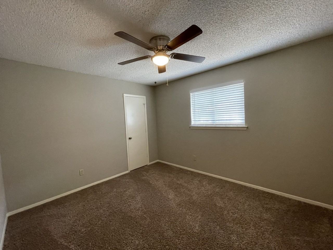 4607 Andalusia Trl - Photo 7 of 10