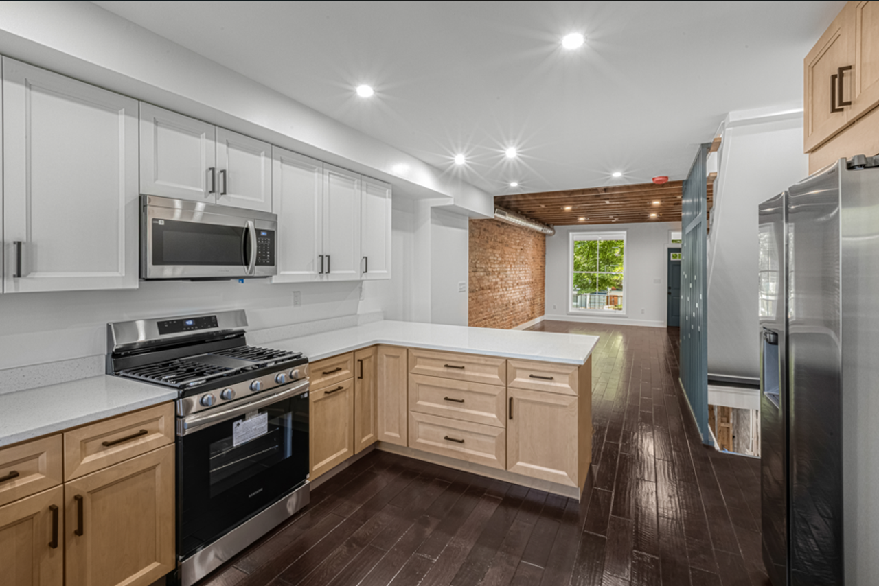325 W Lorraine Ave - Photo 7 of 18