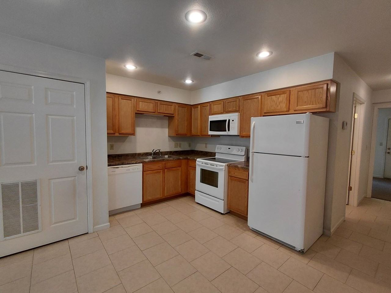 116 Booker Rd - Photo 3 of 10