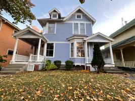 featured image of 1125 W Jefferson Blvd
