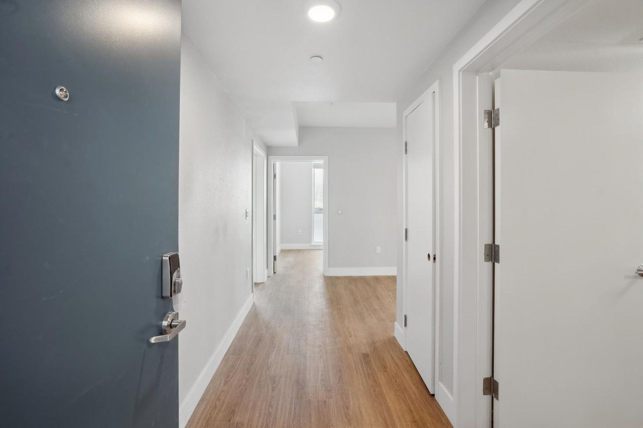 1p709 - 2480 Bancroft Way - The Edge - Photo 2 of 48