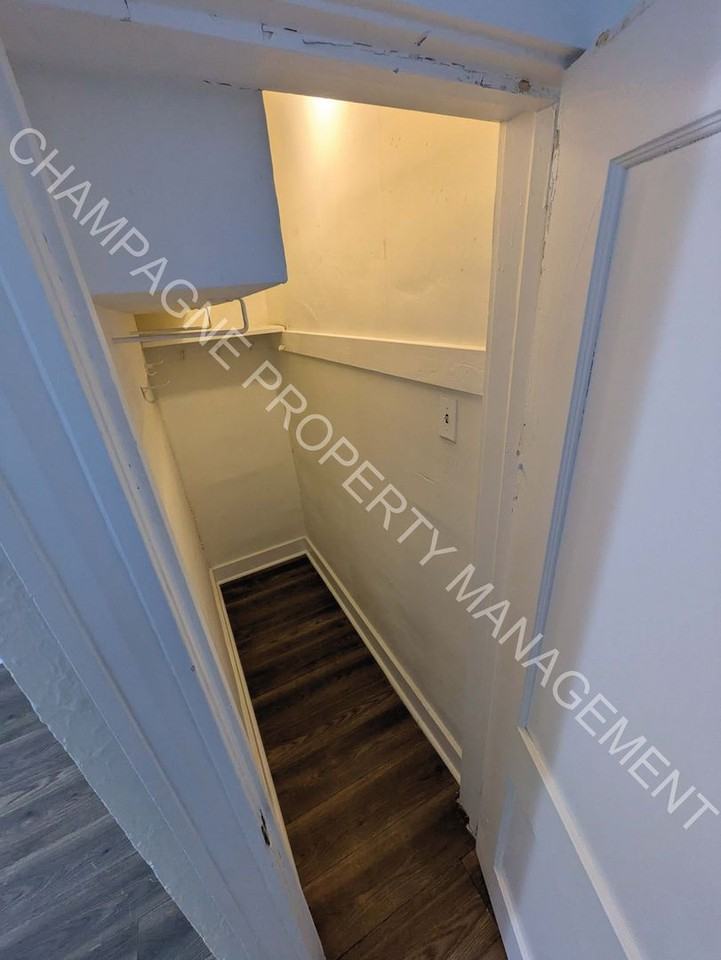 4026 Agnes Ave - Photo 7 of 17