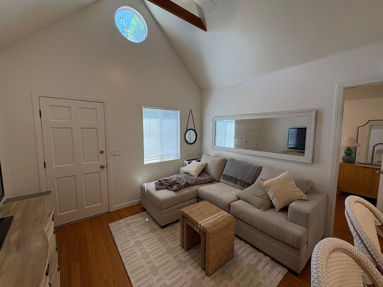 215 Lolita St - Photo 3 of 16