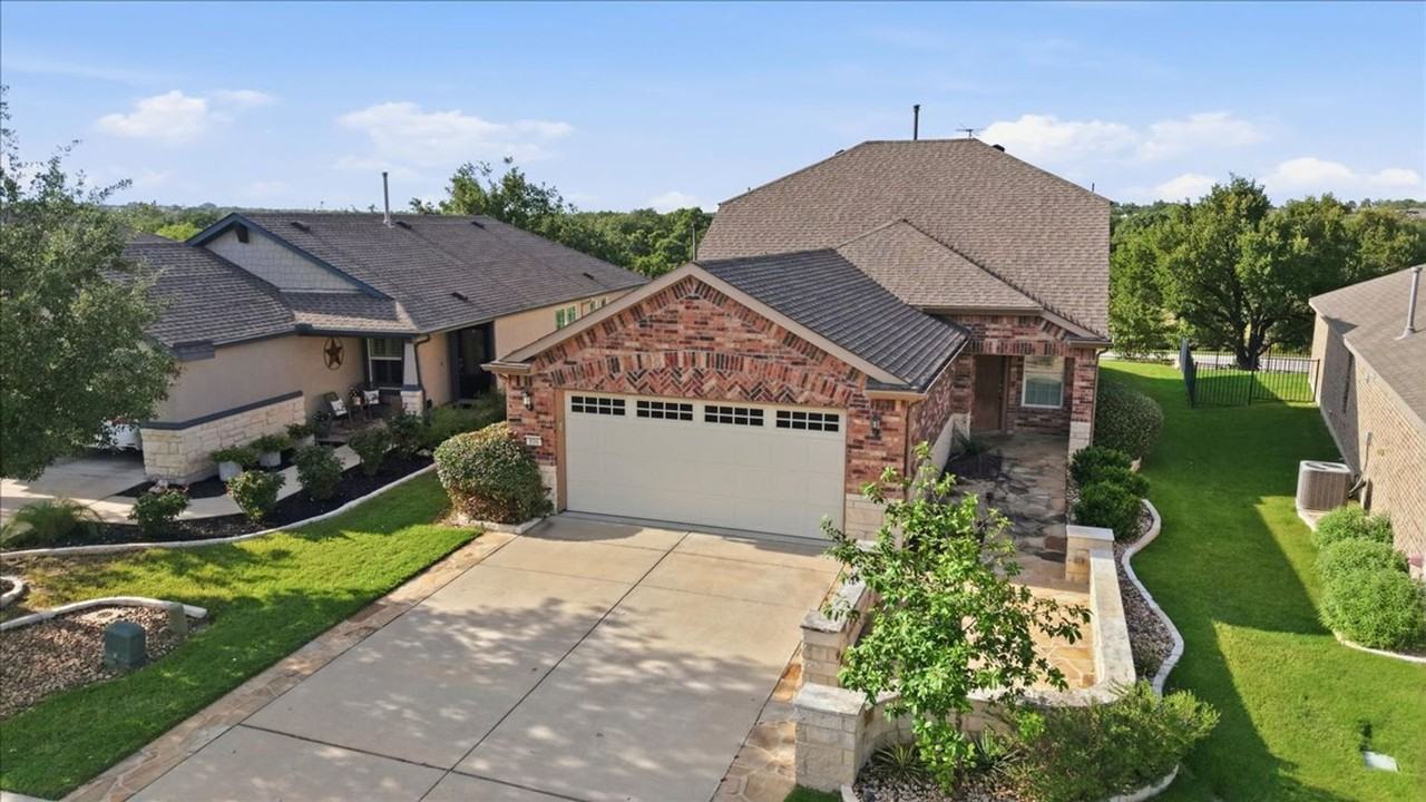 816 Hamilton Ln - Photo 5 of 44