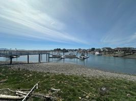 featured image of 4038 Mayne Ln #13
