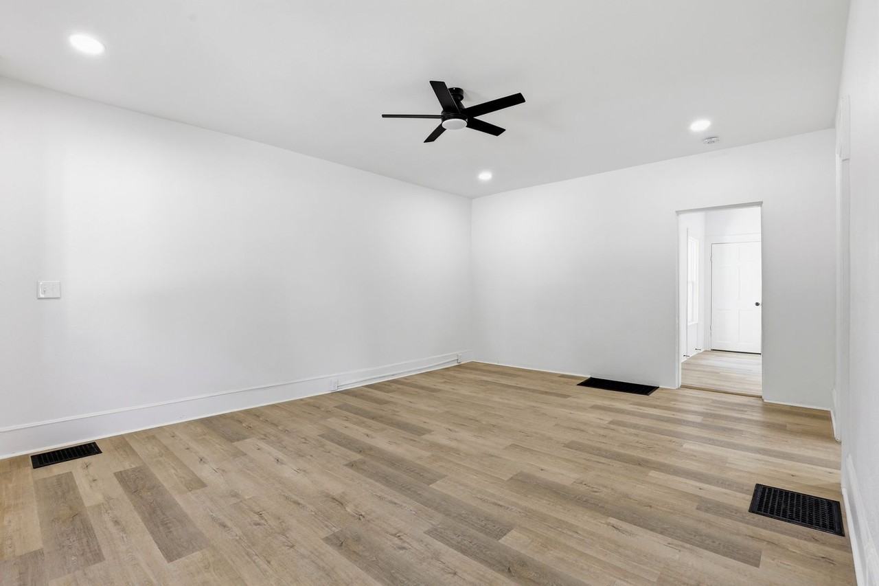 840 Jackson Street - Photo 3 of 23