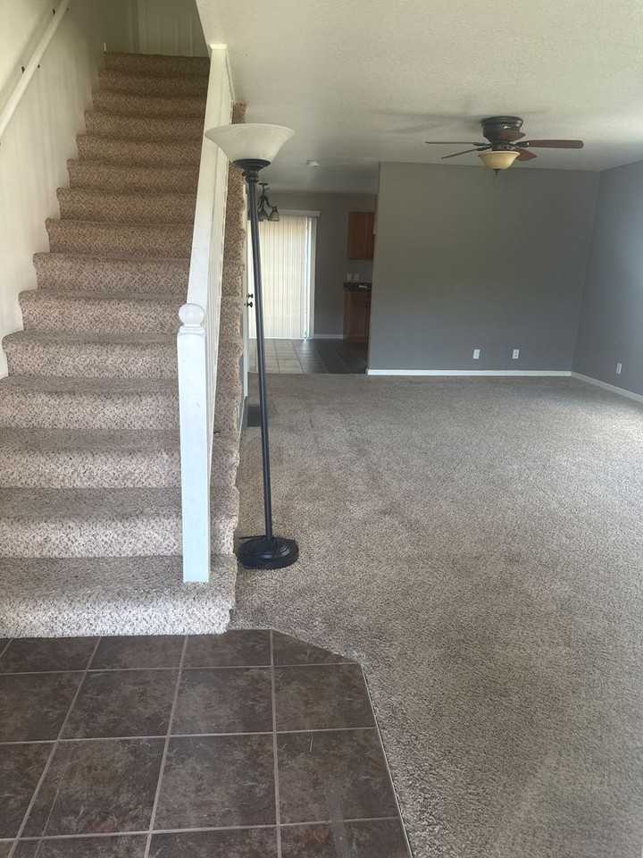 324 N 10th St - Photo 2 of 11