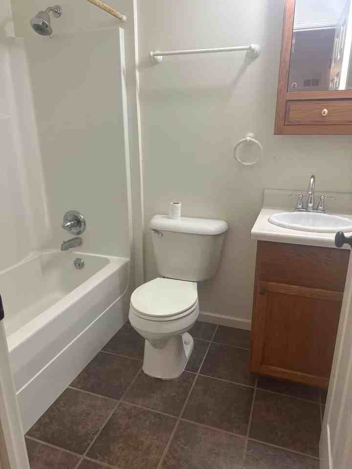324 N 10th St - Photo 7 of 11