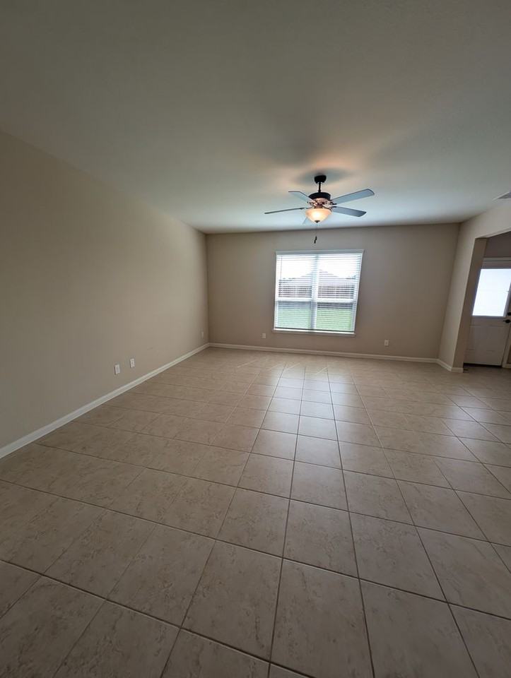 21210 Echo Manor Dr - Photo 2 of 26
