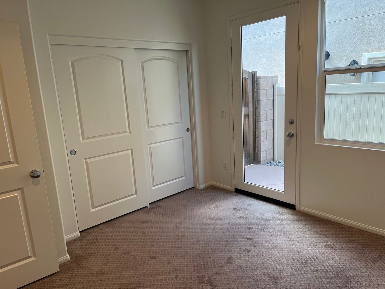 34770 Carina Pl - Photo 4 of 8