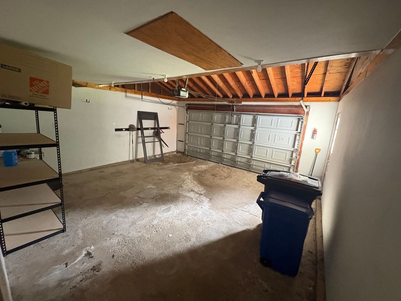 5250 Longridge Rd - Photo 4 of 19