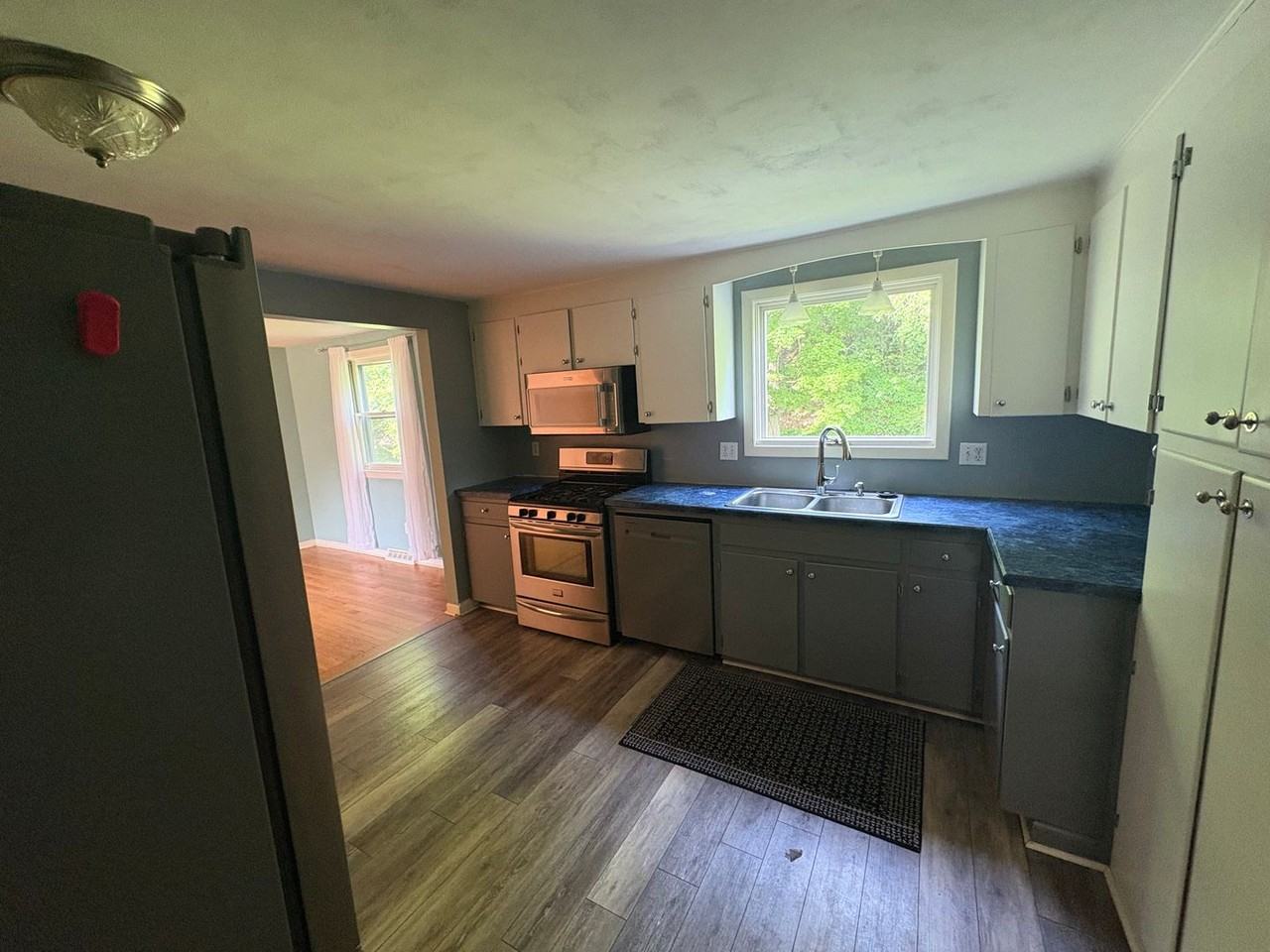 5250 Longridge Rd - Photo 5 of 19