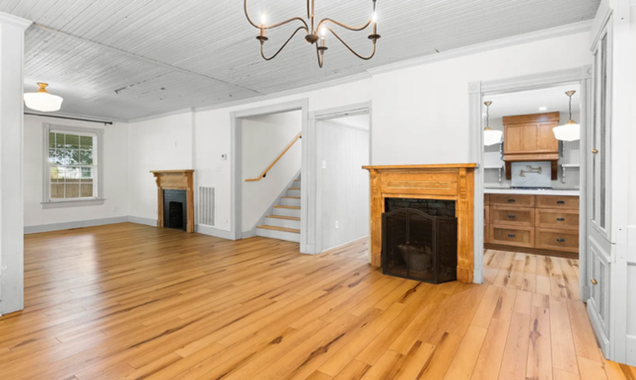 3305 Bradley St Sw - Photo 4 of 26