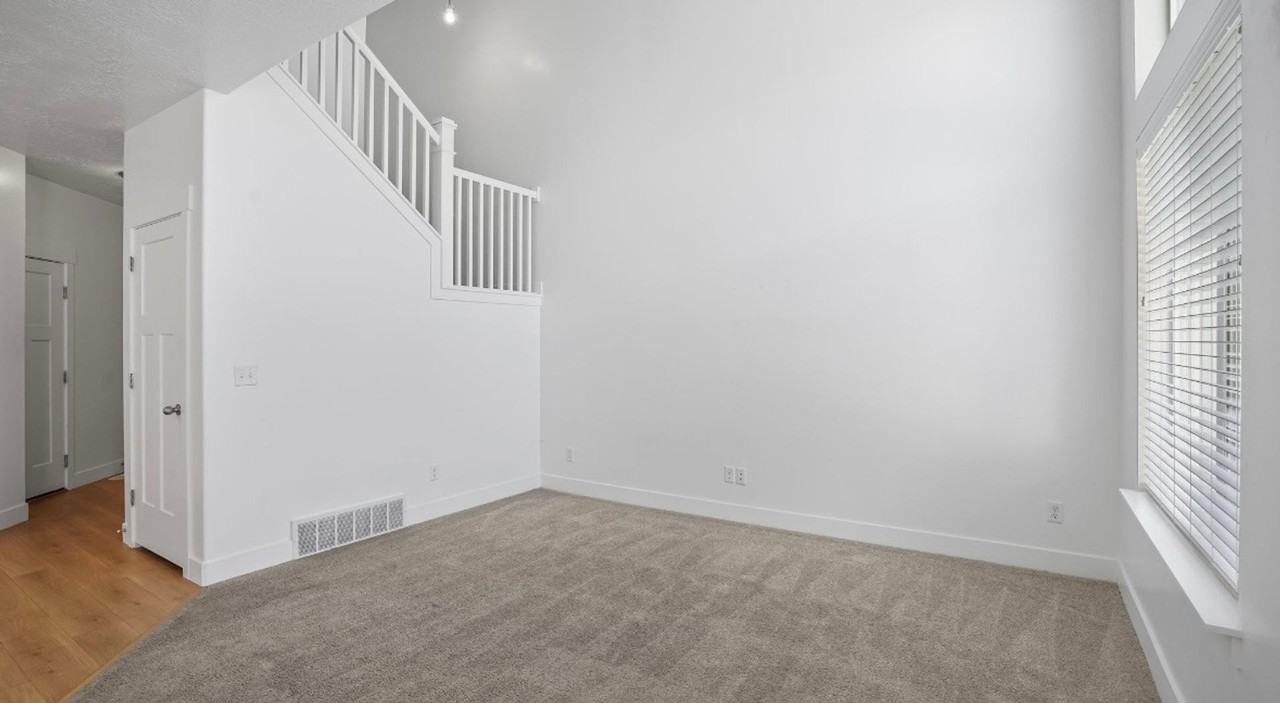 3988 West 1650 North - Photo 7 of 12