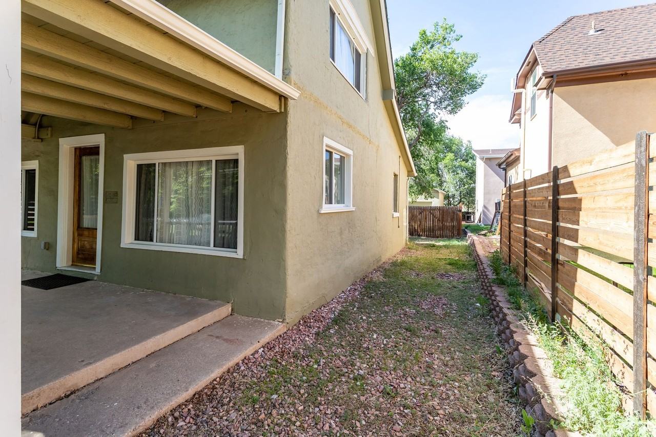 12 W Brookside St - Photo 4 of 42