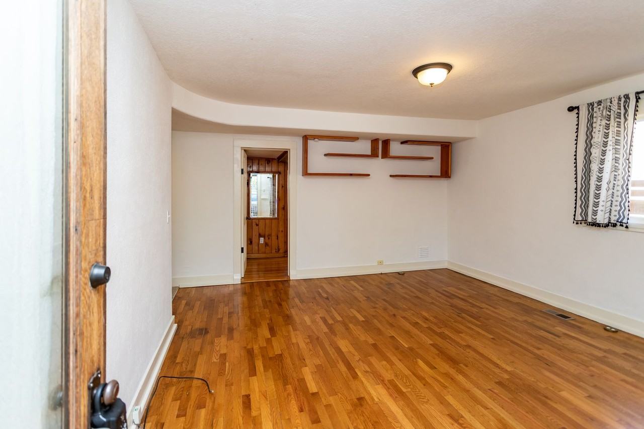 12 W Brookside St - Photo 5 of 42