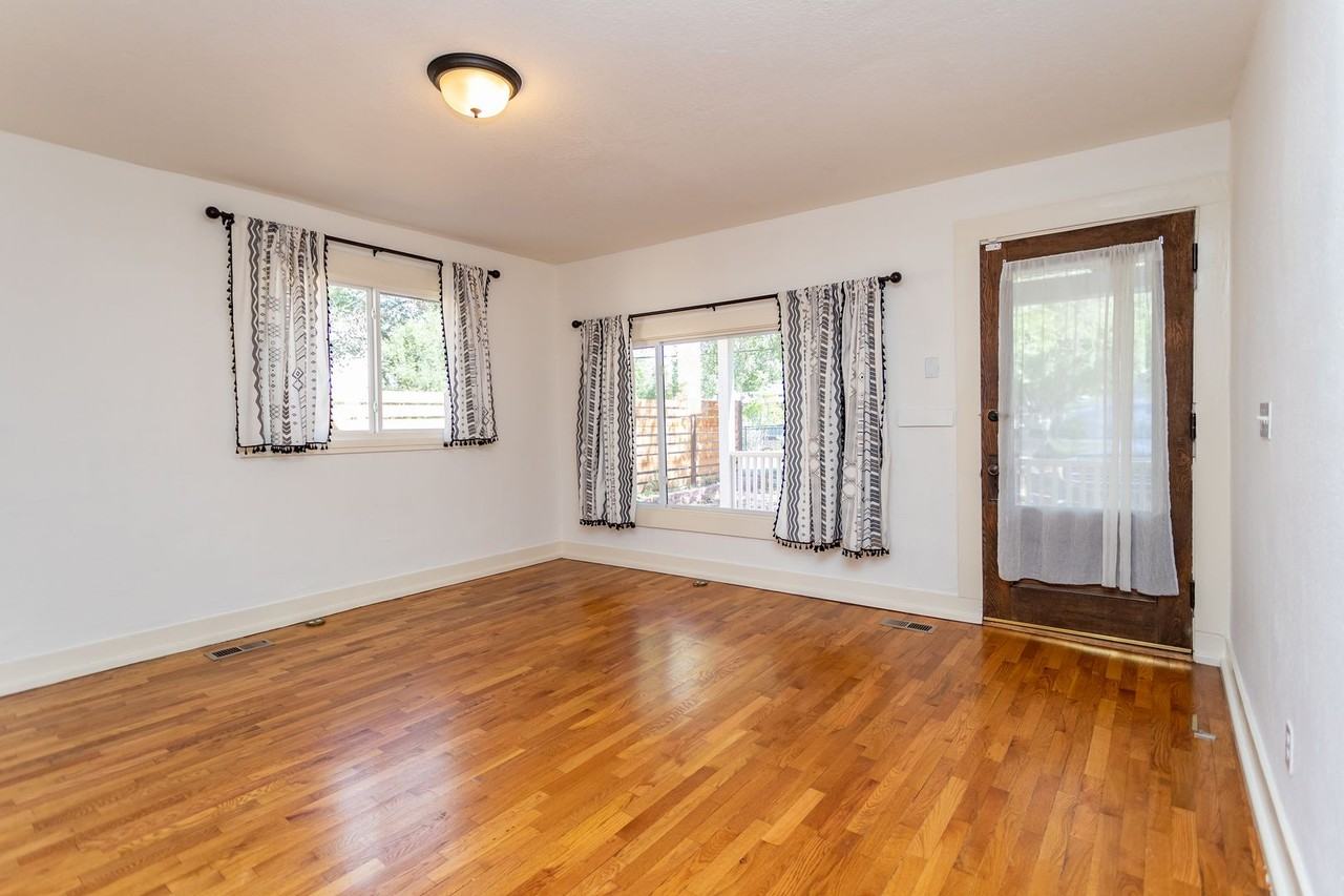 12 W Brookside St - Photo 7 of 42