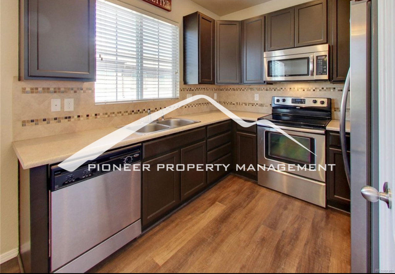 6247 Fowler Mill Pt - Photo 6 of 10