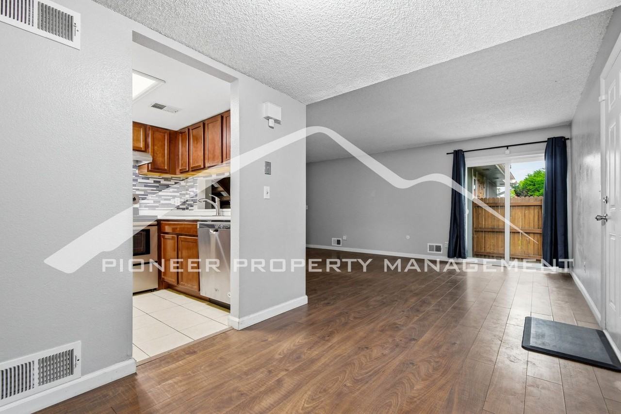 9901 E Evans Ave #4B - Photo 7 of 19