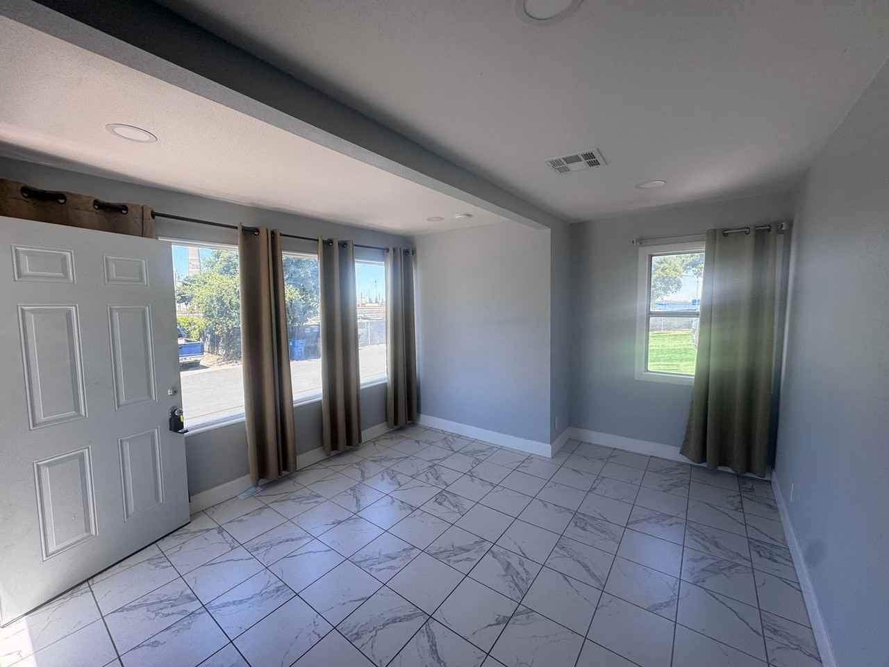 485 Fleming Ln - Photo 6 of 18