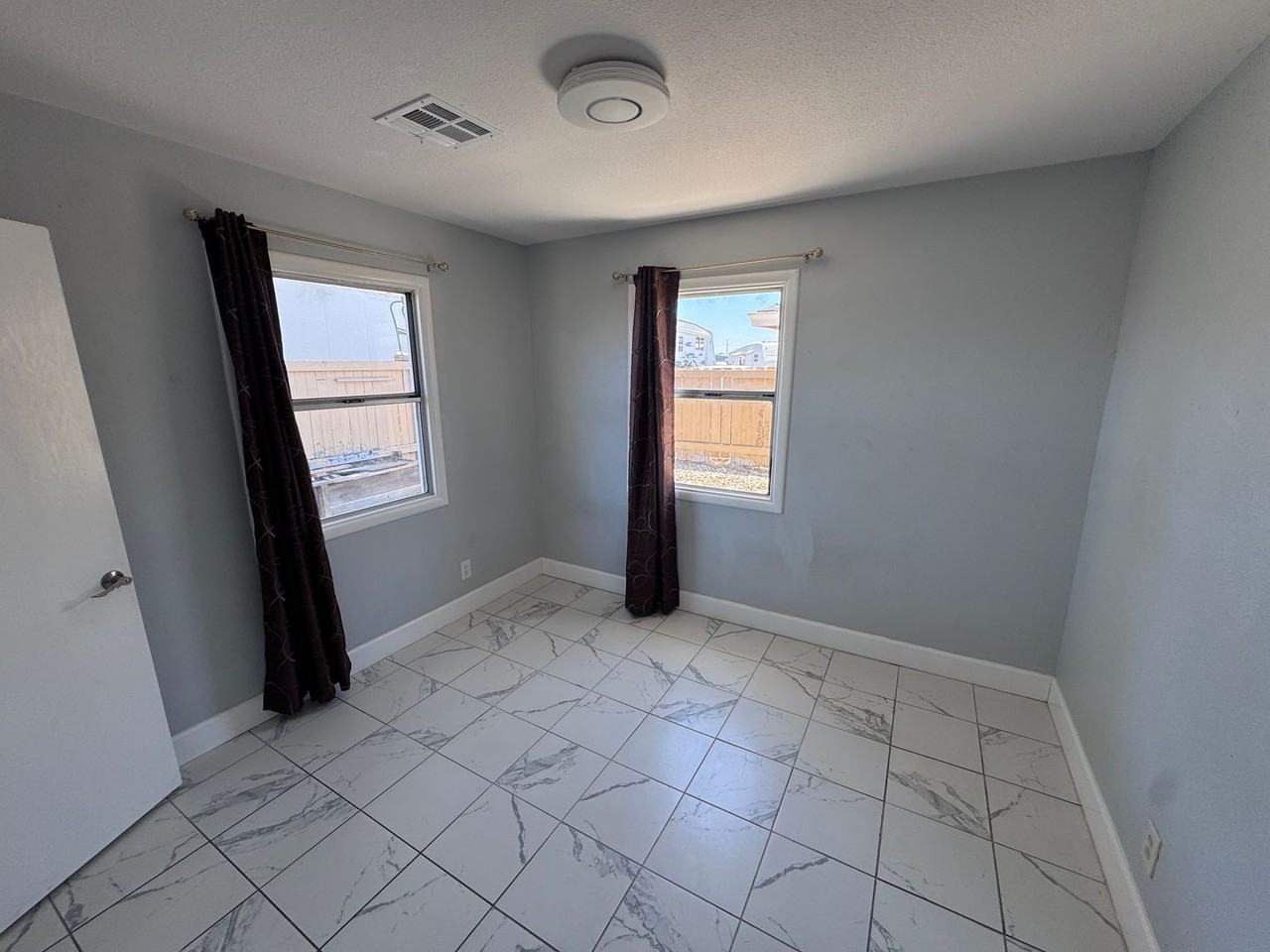 485 Fleming Ln - Photo 7 of 18
