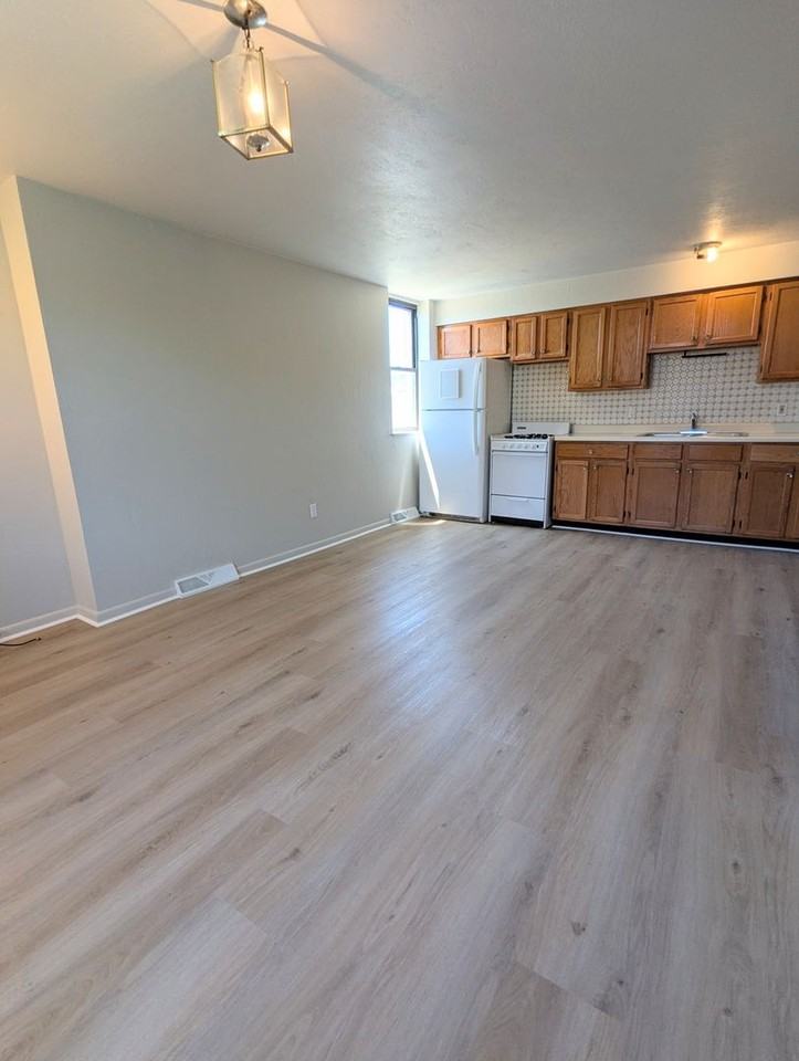 3227 Hardie Way - Photo 3 of 11