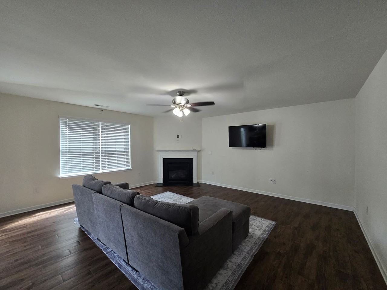 436 Botanical Ct - Photo 2 of 24
