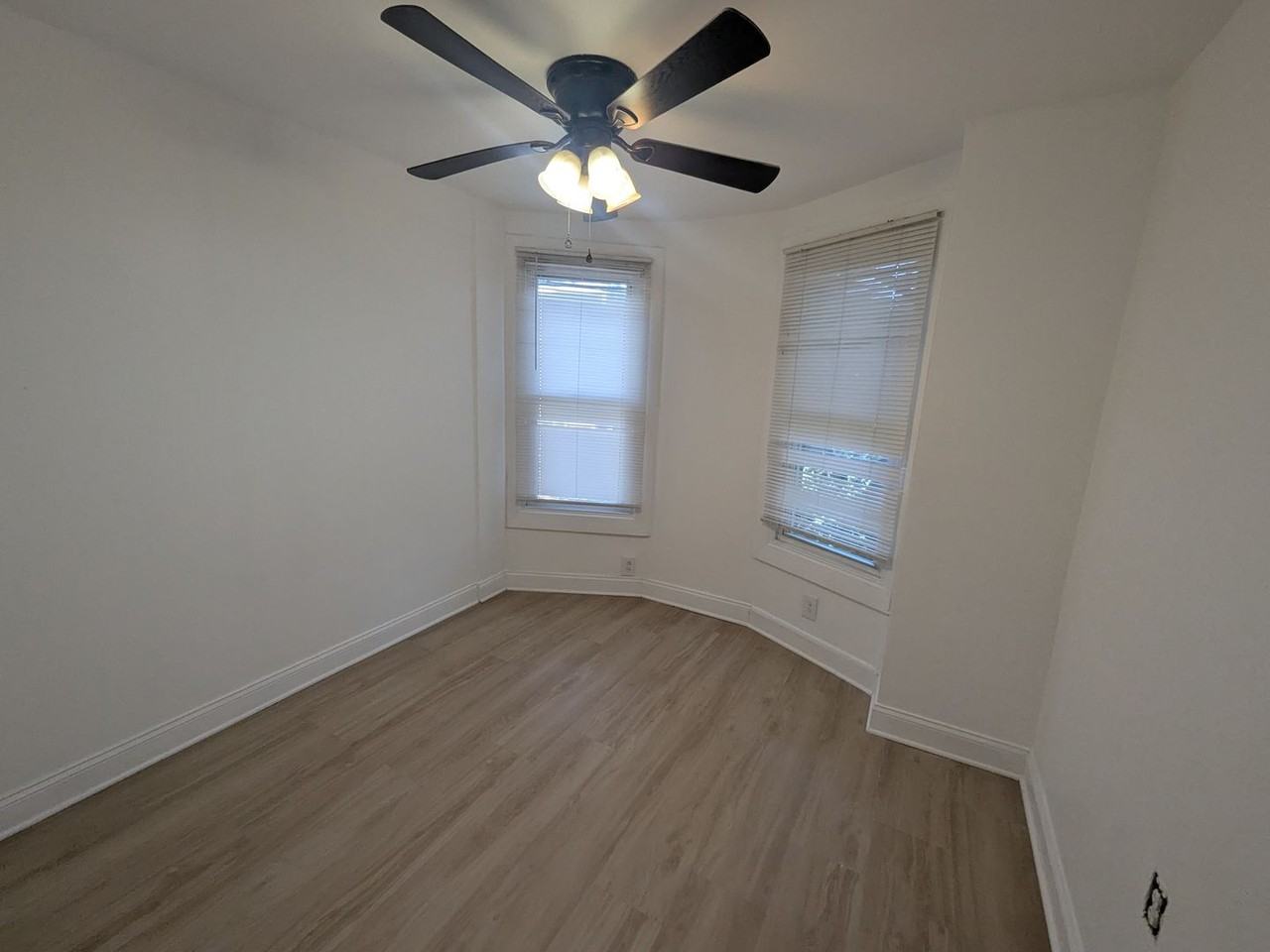 3420 Keim St - Photo 4 of 10