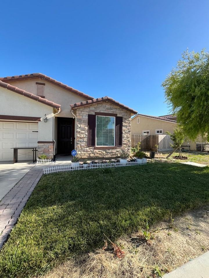 2487 N Mountainside Dr - Photo 6 of 33