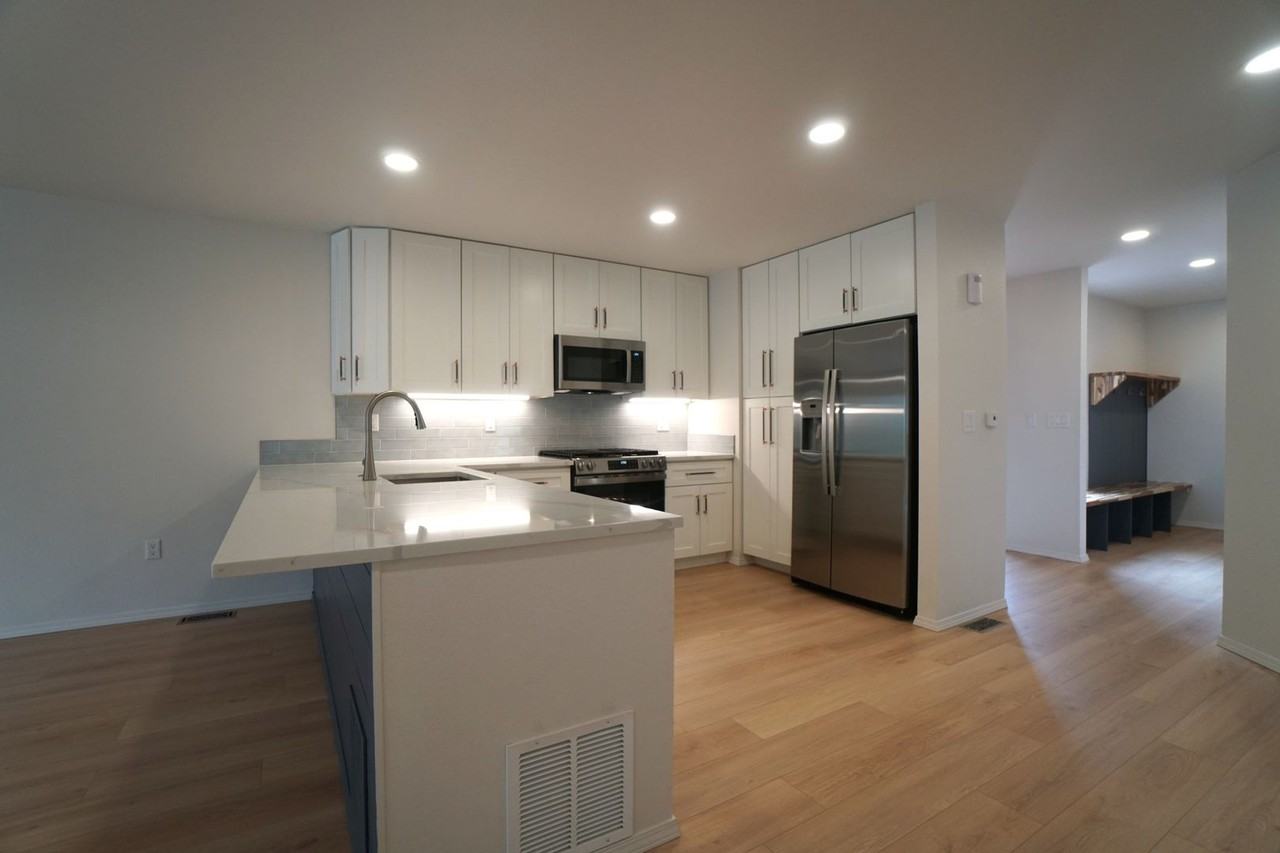 3710 Camels Ridge Ln - Photo 7 of 27