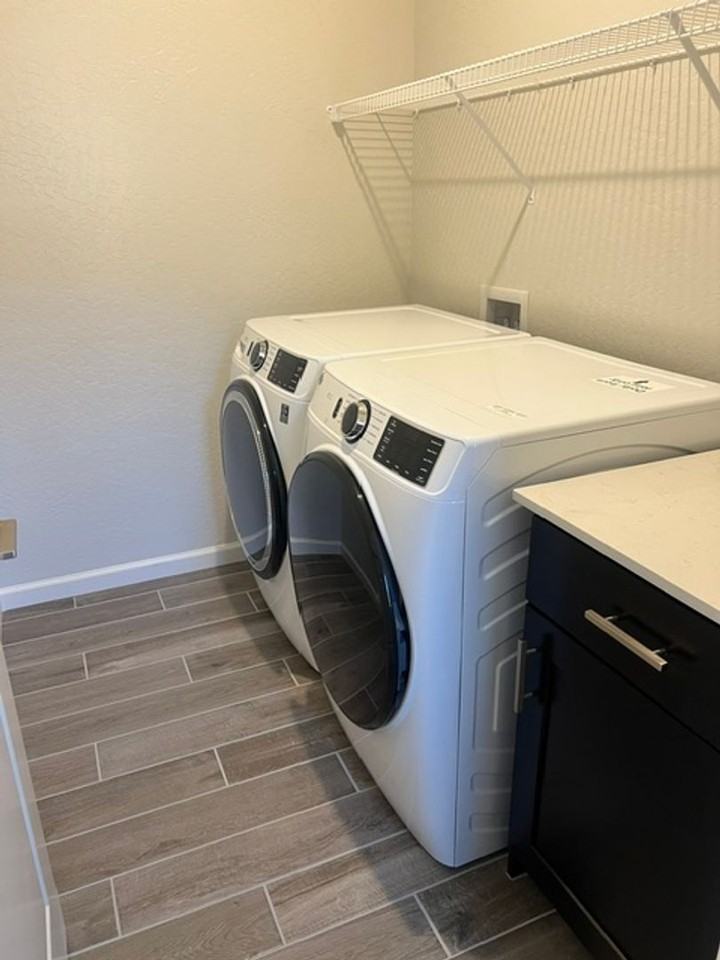 873 E Eclipse Ave - Photo 4 of 4