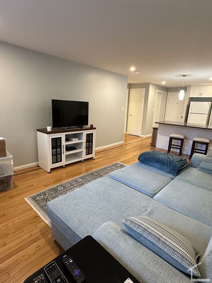 122 Tremont St - Photo 7 of 18